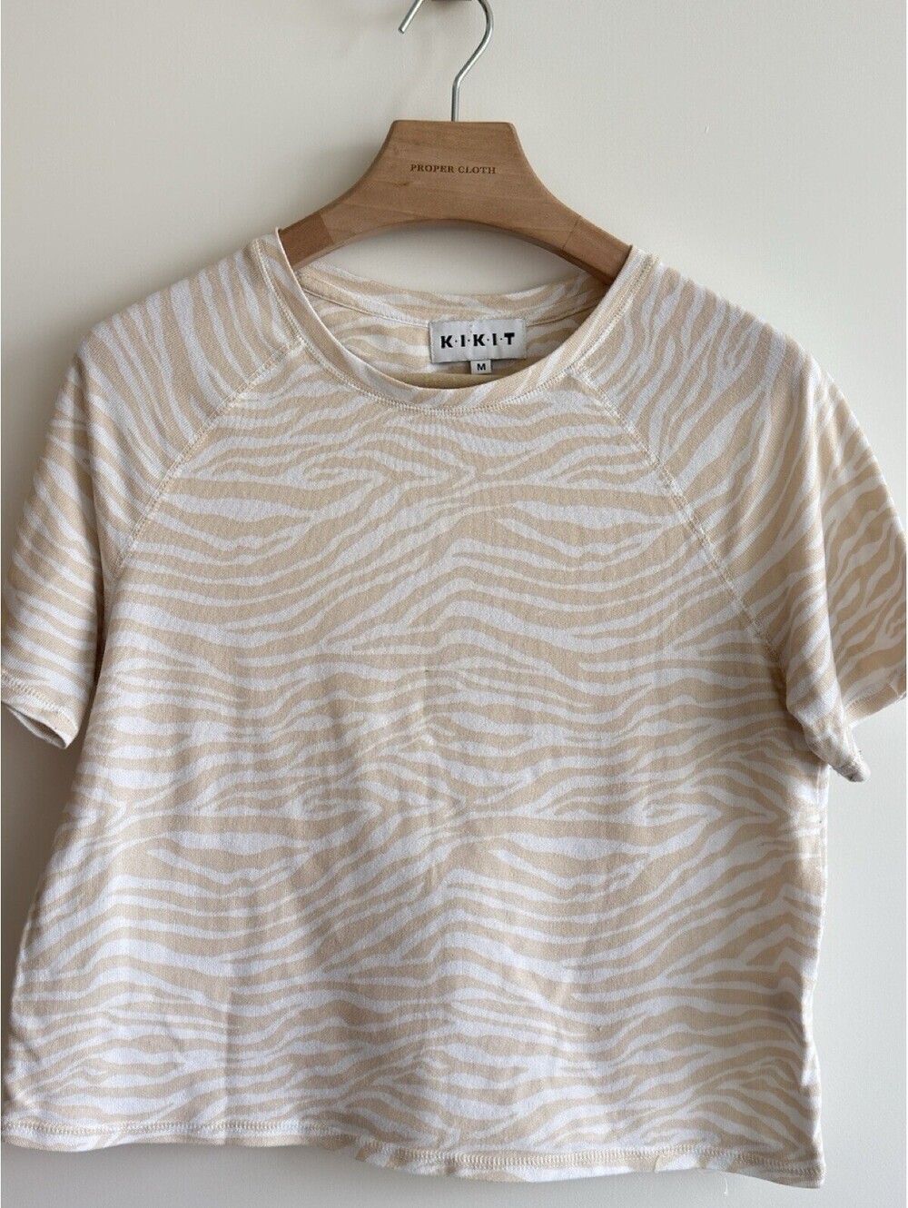 KIKIT Zebra Print Short Sleeve Top Beige White Stretch Size Medium